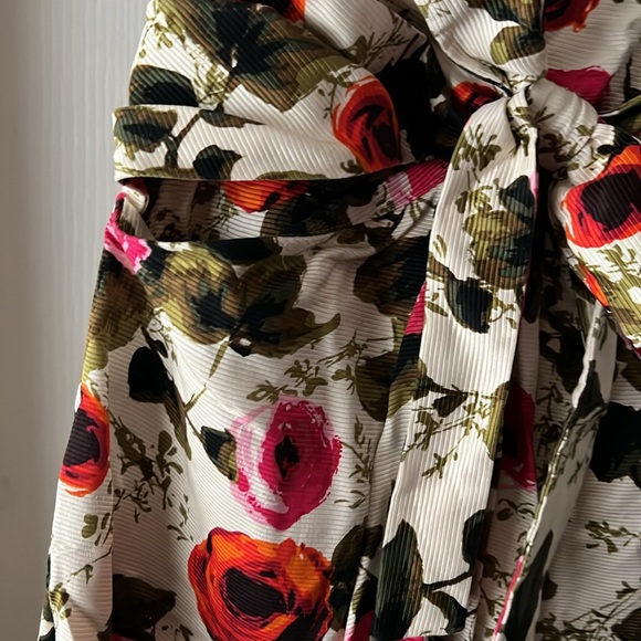 KATE SPADE NEW YORKK woman's dress size 4 - Picture 4 of 7